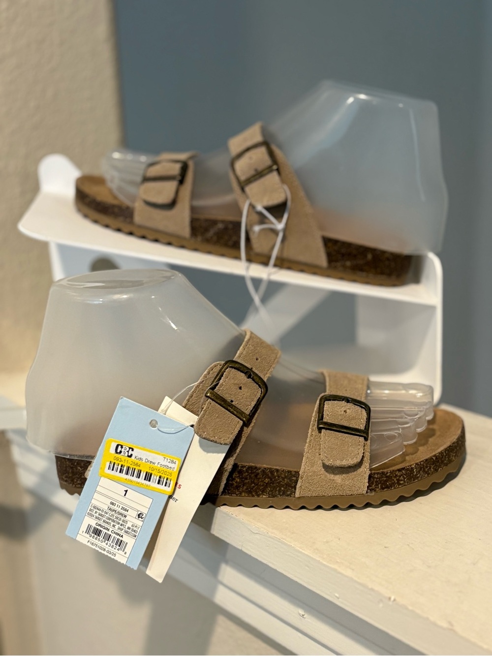 Cat & Jack Size 1 Youth Little Girls Sandals Taupe Adjustable Straps Slip On NEW